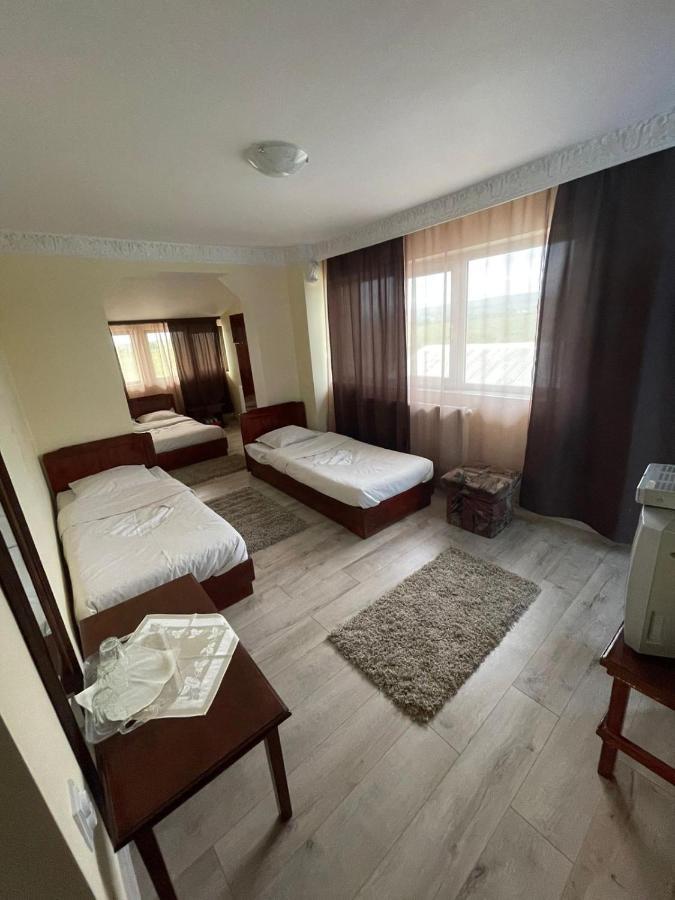 Motel Orion Obrejita Eksteriør bilde